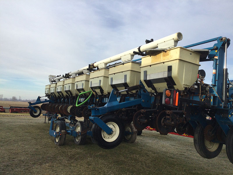 2009 KINZE 3600-16R PLANTER LOADED WITH 2023 TECHNOLOGY