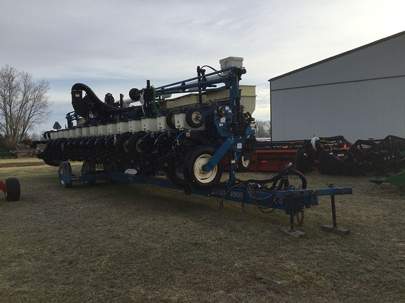 2009 KINZE 3600-16R PLANTER LOADED WITH 2023 TECHNOLOGY