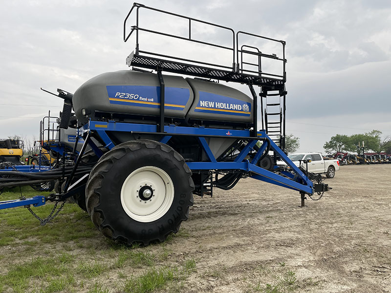 2018 NEW HOLLAND P2350 AIR CART WITH 2017 NEW HOLLAND P2080 AIR DRILL***12 MONTH INTEREST WAIVER***