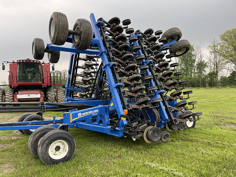2018 NEW HOLLAND P2350 AIR CART WITH 2017 NEW HOLLAND P2080 AIR DRILL***12 MONTH INTEREST WAIVER***