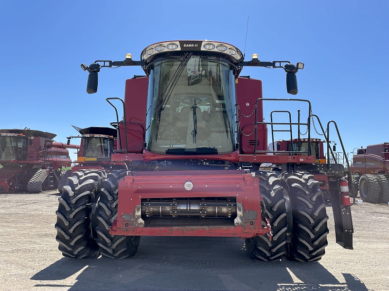 2017 CASE IH 8240 AXIAL-FLOW COMBINE