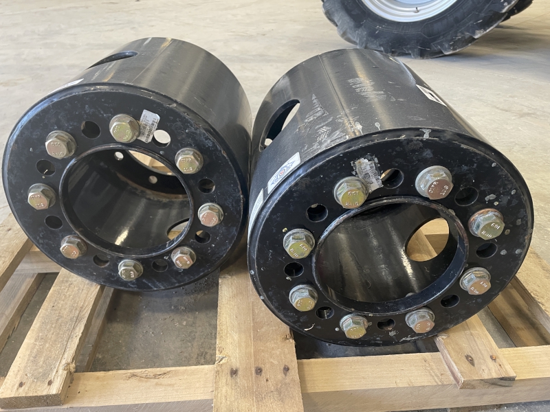 CASE IH FRONT DUAL SPACER FOR SMALL FRAME MAGNUM TRACTORS