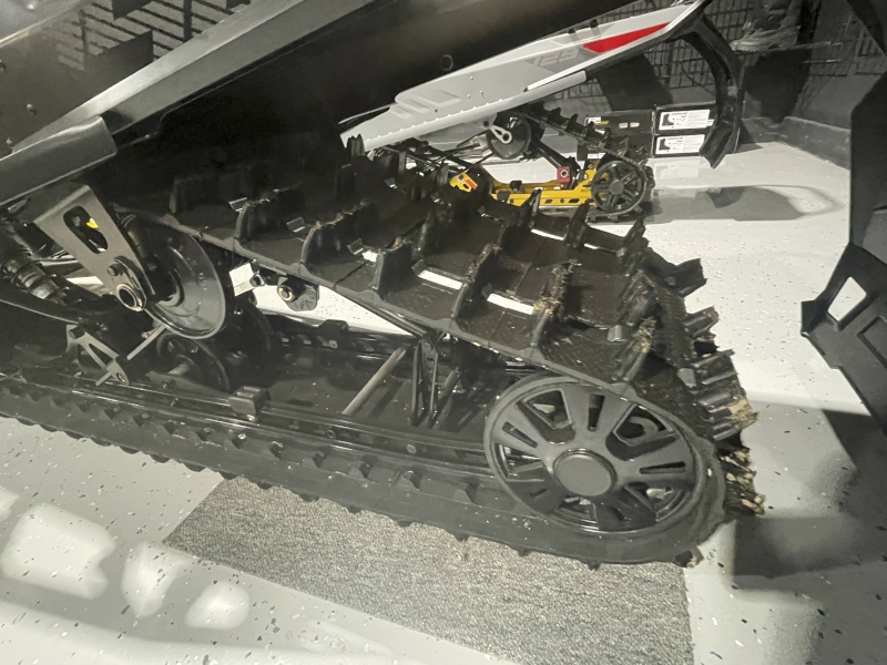 Snowmobiles  2025 SKI-DOO BACKCOUNTRY ADRENALINE 850 E-TEC  SNOWMOBILE Photo