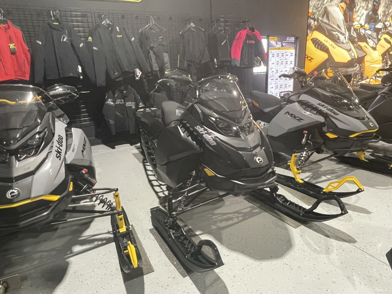 2025 SKI-DOO BACKCOUNTRY ADRENALINE 850 E-TEC SNOWMOBILE