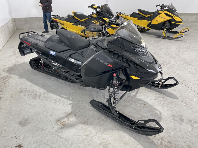 Snowmobiles  2025 SKI-DOO MXZ X 850 E-TEC SNOWMOBILE Photo