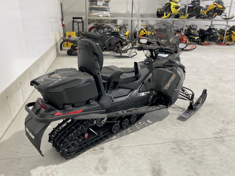 Snowmobiles  2025 SKI-DOO GRAND TOURING LE 900 ACE TURBO SNOWMOBILE Photo