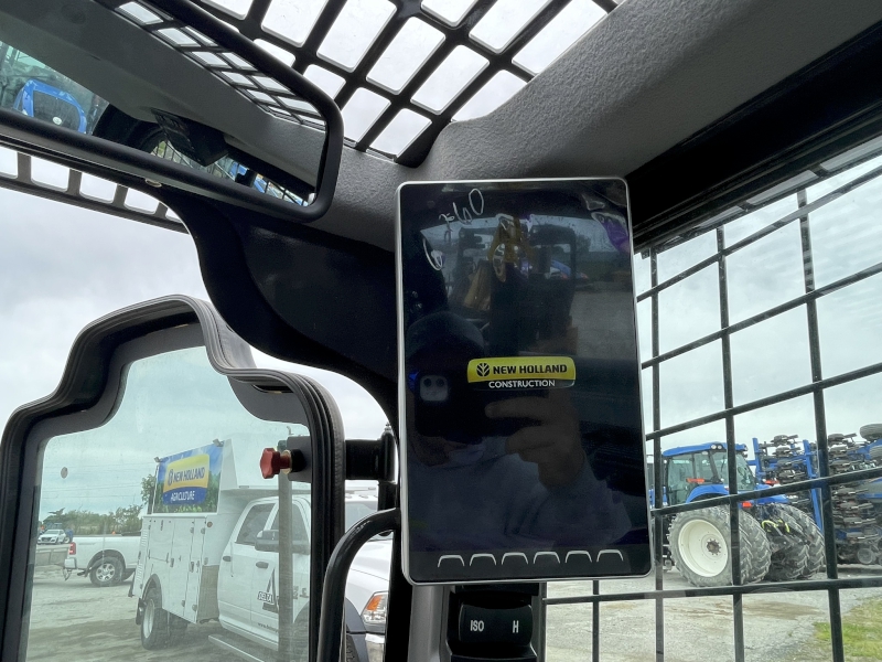 2025 NEW HOLLAND L328 SKID STEER LOADER