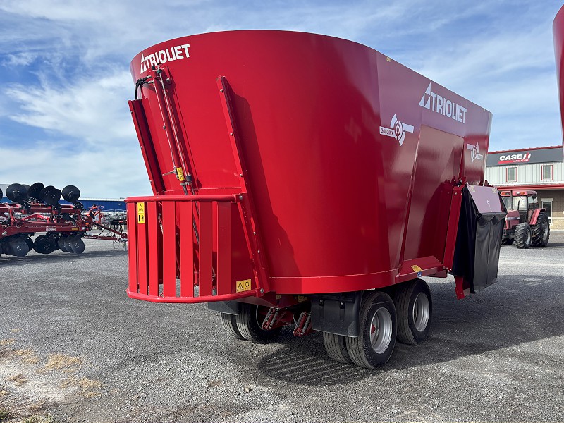 2024 TRIOLIET SOLOMIX 2 2600 ZK-T TMR FEED MIXER