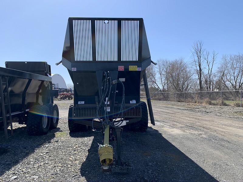 2024 KTWO EVO 1820 MANURE SPREADER ***CALL FOR SPECIAL DEMONSTRATOR PRICING***