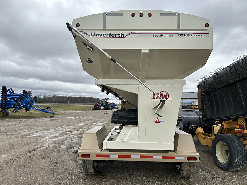2025 UNVERFERTH 3955DXL SEED TENDER