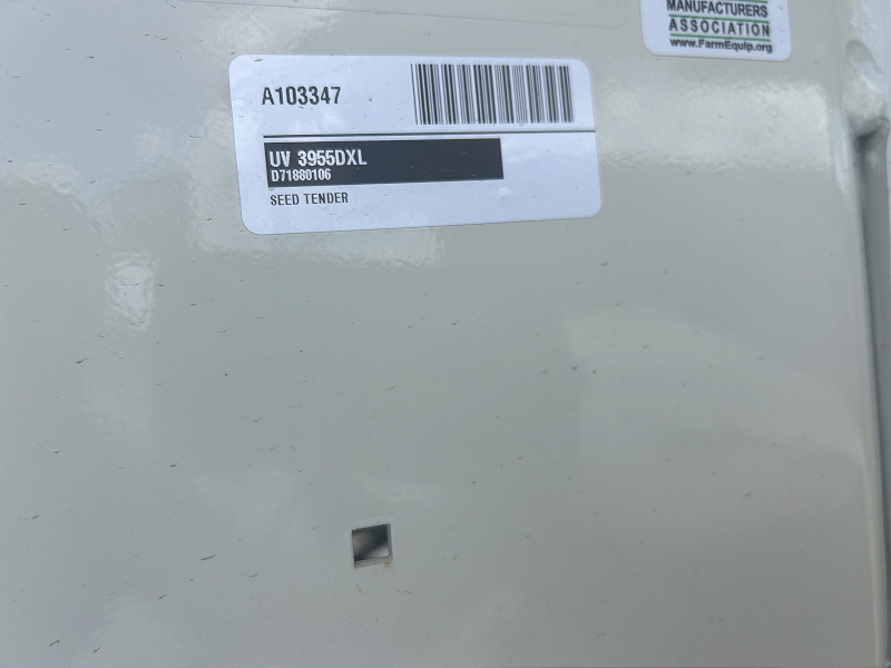 2025 UNVERFERTH 3955DXL SEED TENDER