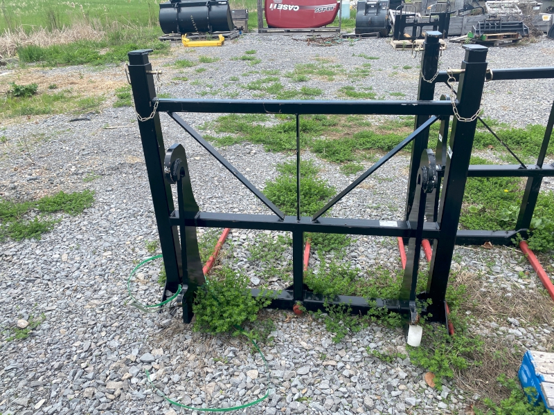 2024 HORST THREE PRONG BALE SPEAR