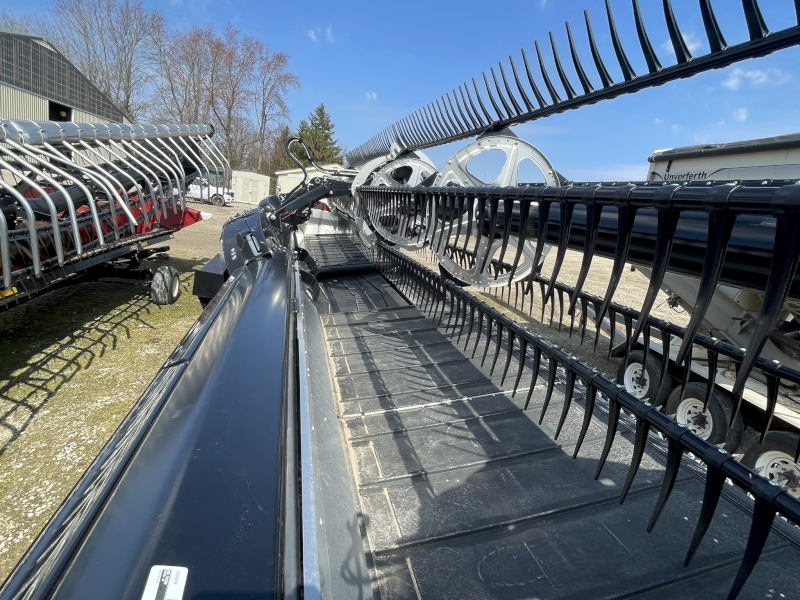 2025 MACDON FD230 FLEX DRAPER HEAD