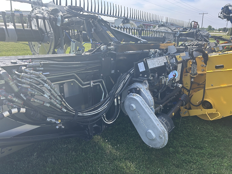 2025 MACDON FD245 FLEX DRAPER HEAD