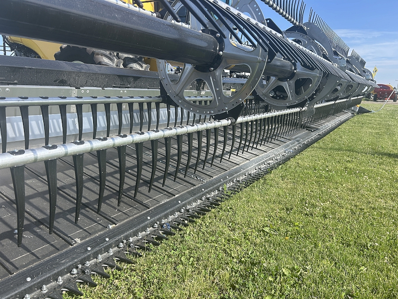 2025 MACDON FD245 FLEX DRAPER HEAD