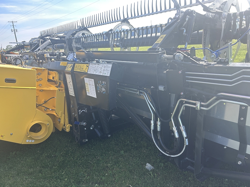 2025 MACDON FD245 FLEX DRAPER HEAD