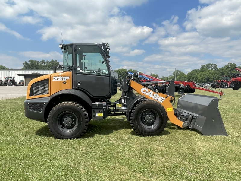 2025 CASE 221F Z-BAR COMPACT WHEEL LOADER
