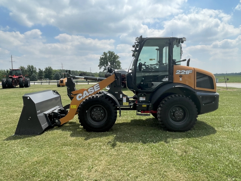 2025 CASE 221F Z-BAR COMPACT WHEEL LOADER