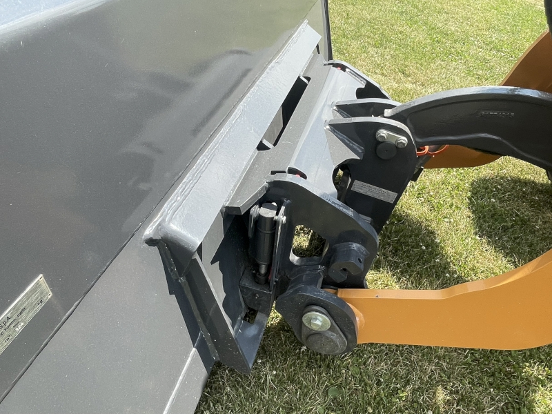 2025 CASE 221F Z-BAR COMPACT WHEEL LOADER
