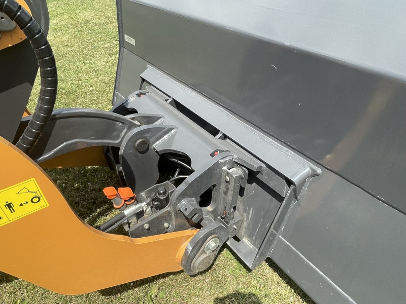 2025 CASE 221F Z-BAR COMPACT WHEEL LOADER