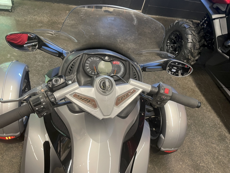 On-Road 3w Vehicles  2008 CAN-AM ON-ROAD SPYDER GS 990 3 WHEEL VEHICLE (MOTORCYCLE) Photo