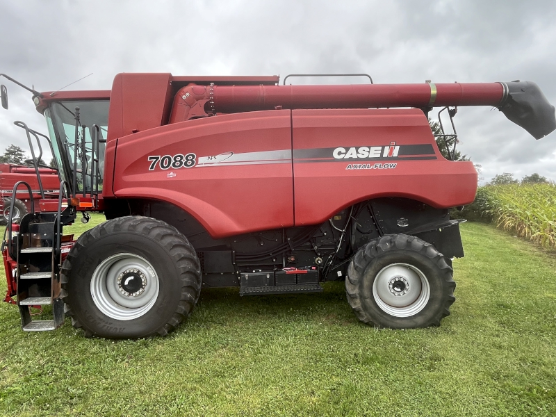 2009 CASE IH 7088 AXIAL FLOW COMBINE