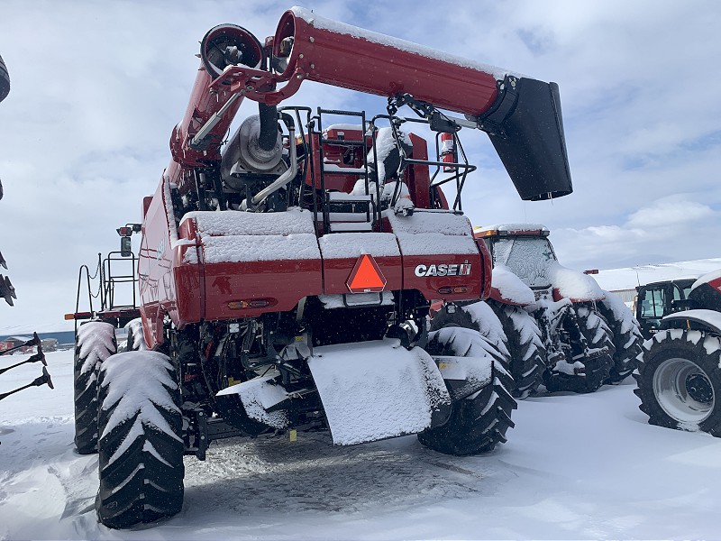 2025 CASE IH 8260 AXIAL-FLOW COMBINE