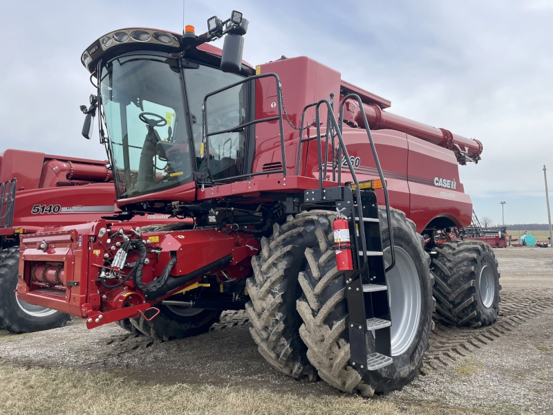 2025 CASE IH 8260 AXIAL-FLOW COMBINE