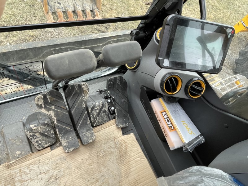 2025 JCB 131X LC EXCAVATOR