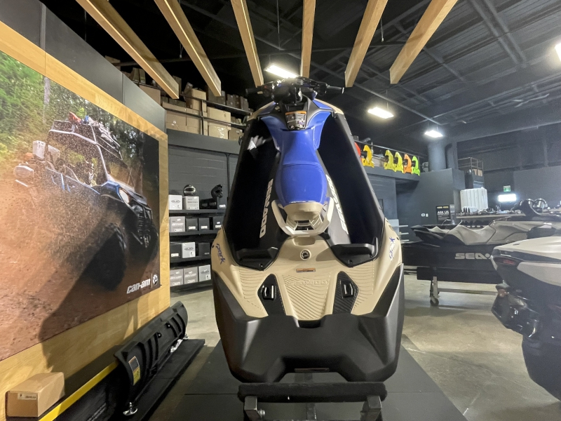 2025 SEA-DOO SPARK TRIXX 3UP PERSONAL WATERCRAFT WITH SOUND