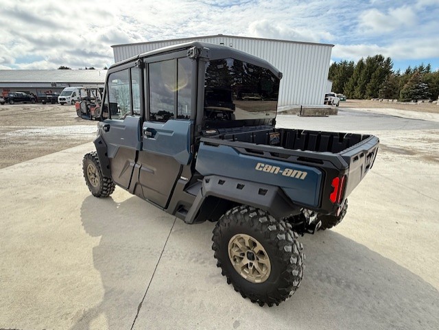 2025 CAN-AM DEFENDER MAX LIMITED HD10 SIDE BY SIDE