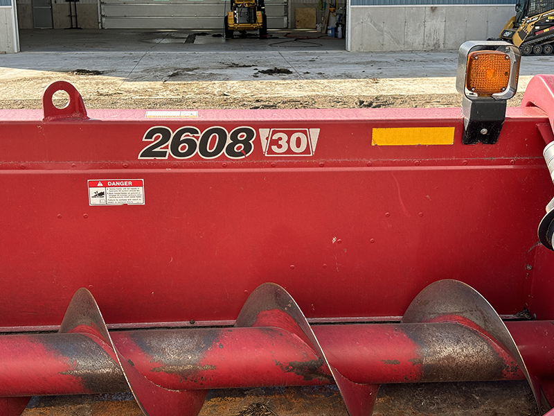 2011 CASE IH 2608 CHOPPING CORN HEAD