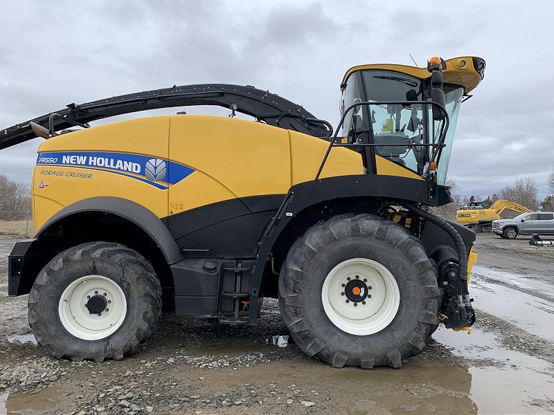 2019 NEW HOLLAND FR550 FORAGE HARVESTER