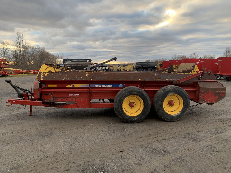 2015 NEW HOLLAND 185 MANURE SPREADER