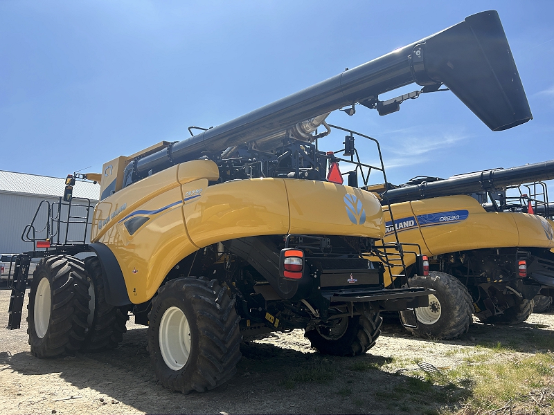 2024 NEW HOLLAND CR7.90 COMBINE