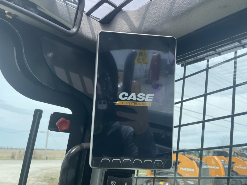 2025 CASE TR270B COMPACT RUBBER TRACK LOADER