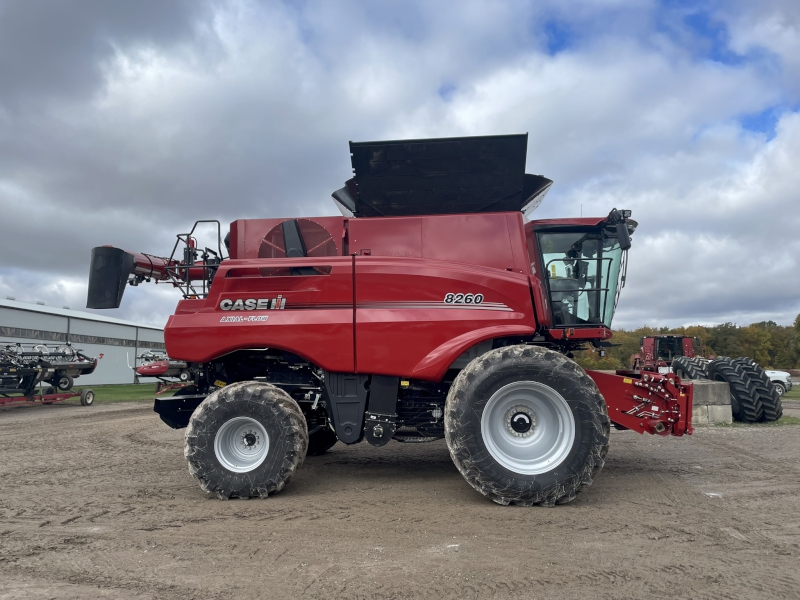 2025 CASE IH 8260 AXIAL-FLOW COMBINE
