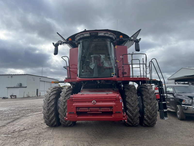 2025 CASE IH 8260 AXIAL-FLOW COMBINE