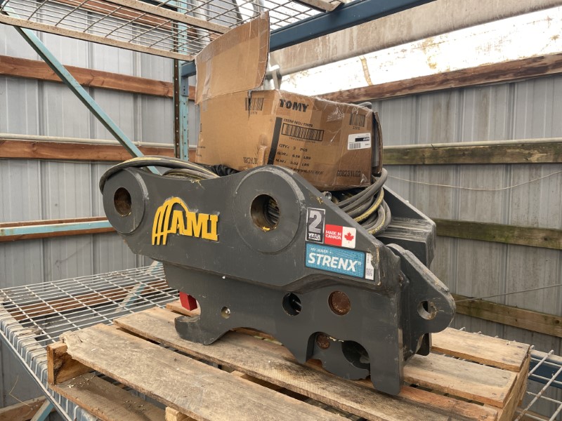 2024 AMI HYDRAULIC PIN GRAB COUPLER
