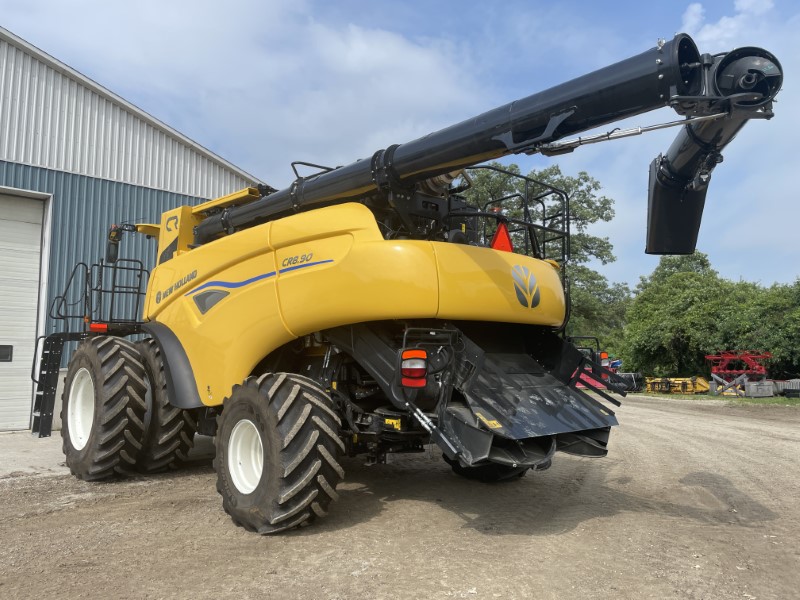 2025 NEW HOLLAND CR8.90 COMBINE