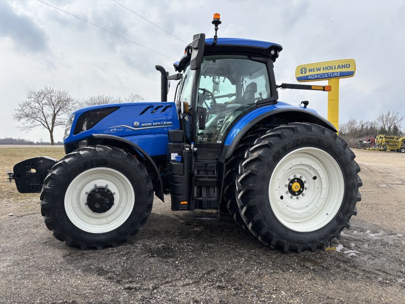 2025 NEW HOLLAND T7.230 PLMI TRACTOR