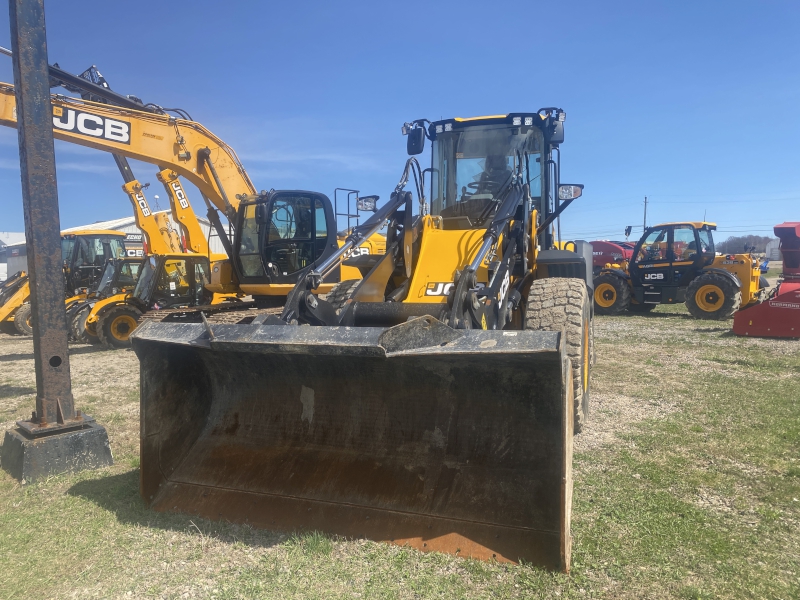 2023 JCB 427HT WHEEL LOADER