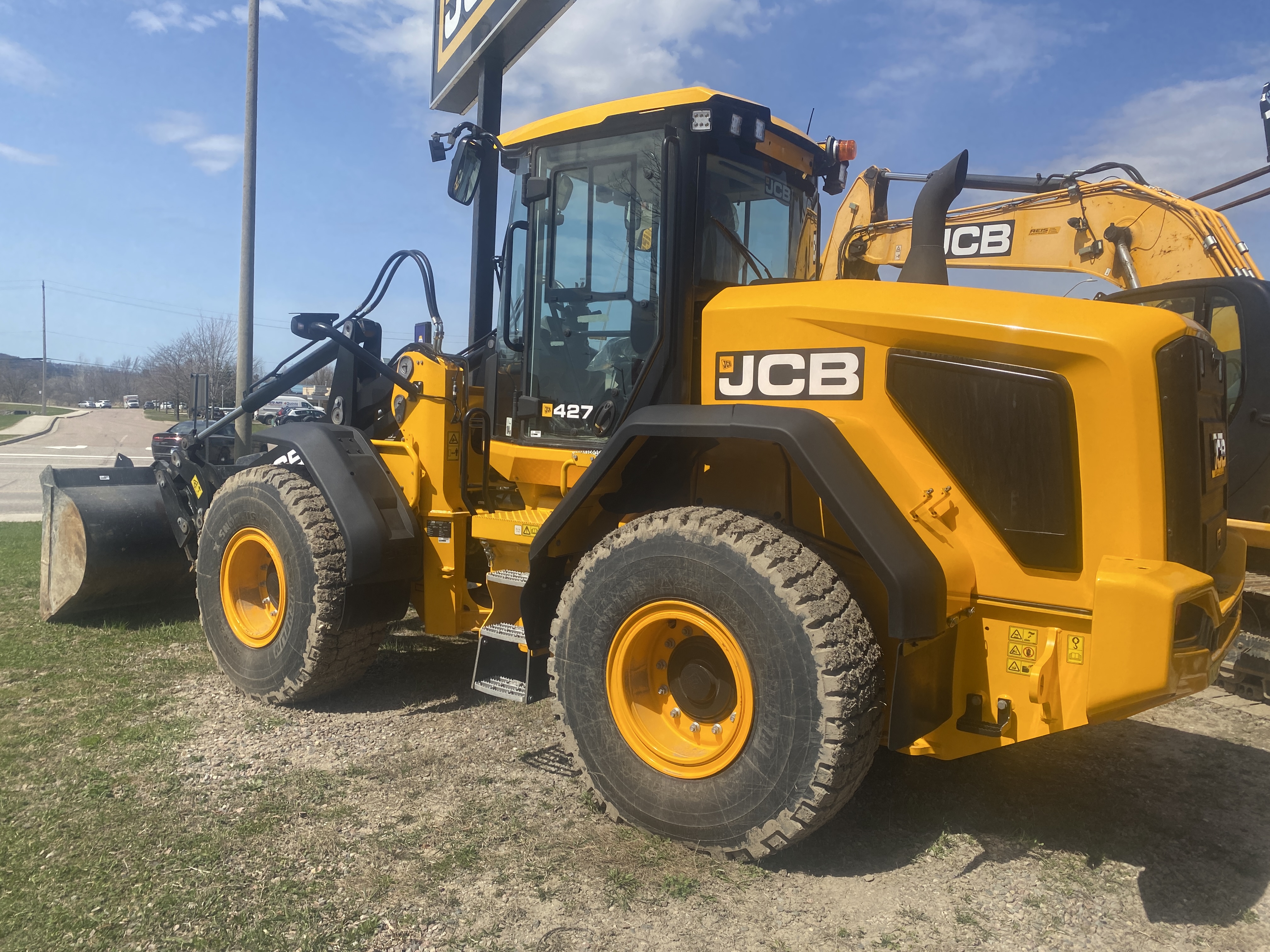 2023 JCB 427HT WHEEL LOADER