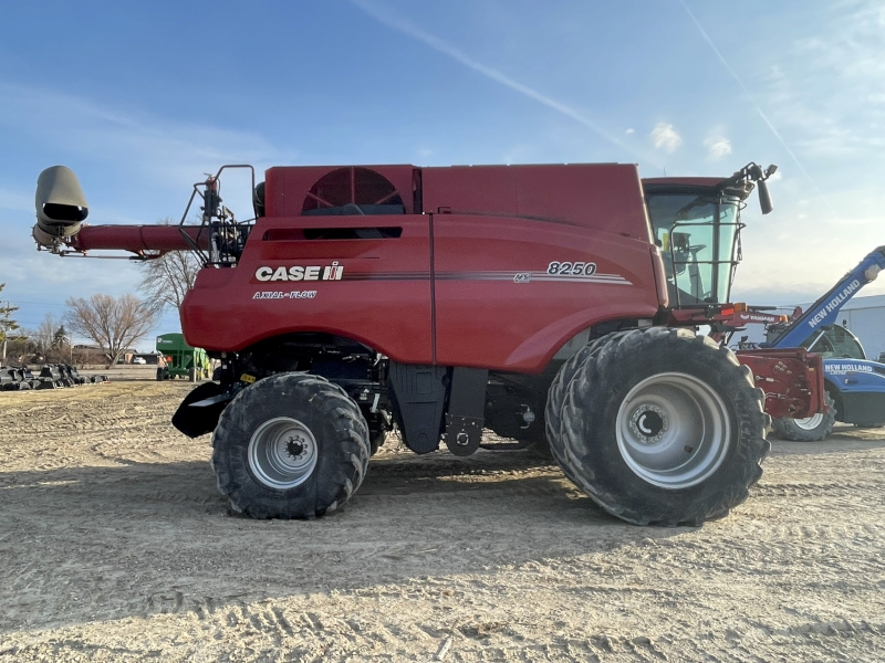 2020 CASE IH 8250 AXIAL FLOW COMBINE