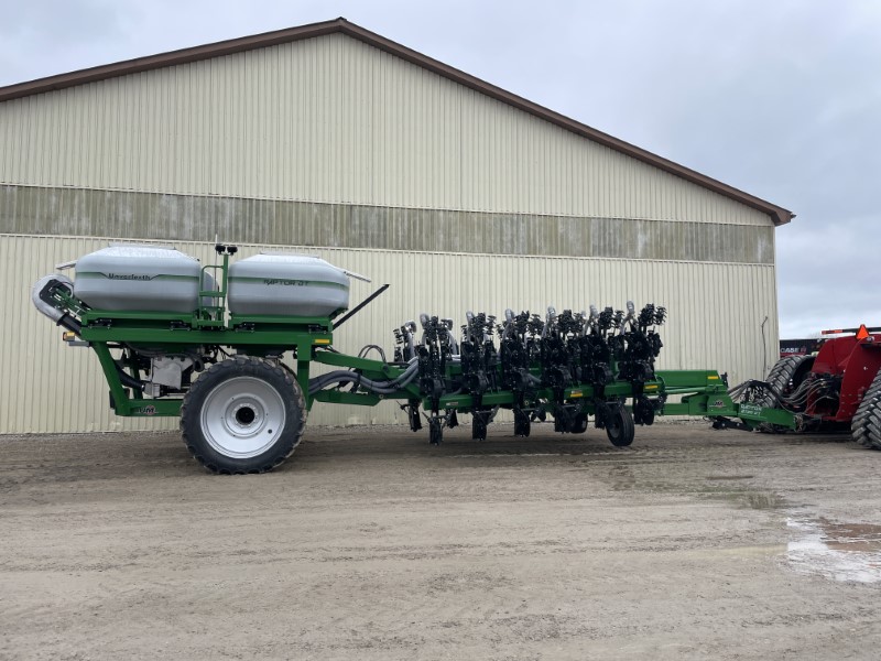 2025 UNVERFERTH RAPTOR 2130DT 12 ROW STRIP TILL (DRY FERTILIZER)