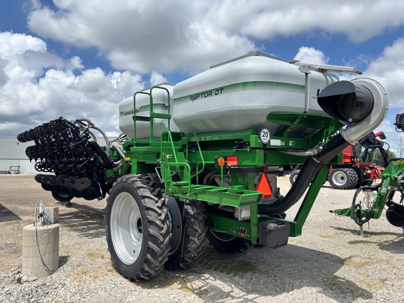 2025 UNVERFERTH RAPTOR 2130DT 12 ROW STRIP TILL (DRY FERTILIZER)