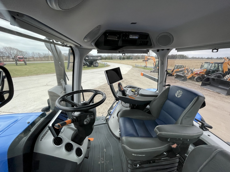 2023 NEW HOLLAND T8.350 TRACTOR***12 MONTH INTEREST WAIVER OR LEASE THIS TRACTOR***