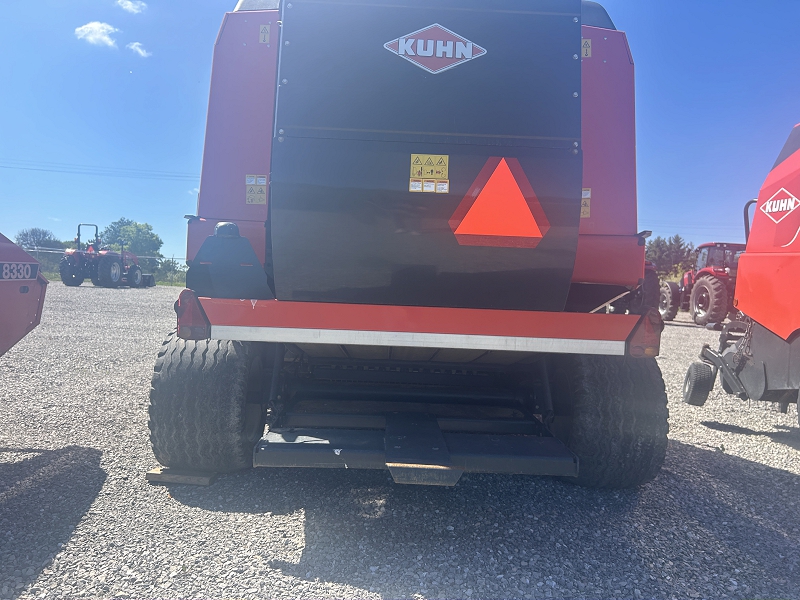 2011 KUHN VB2190 ROUND BALER