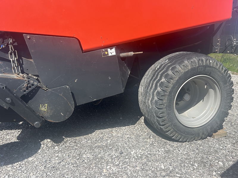 2011 KUHN VB2190 ROUND BALER