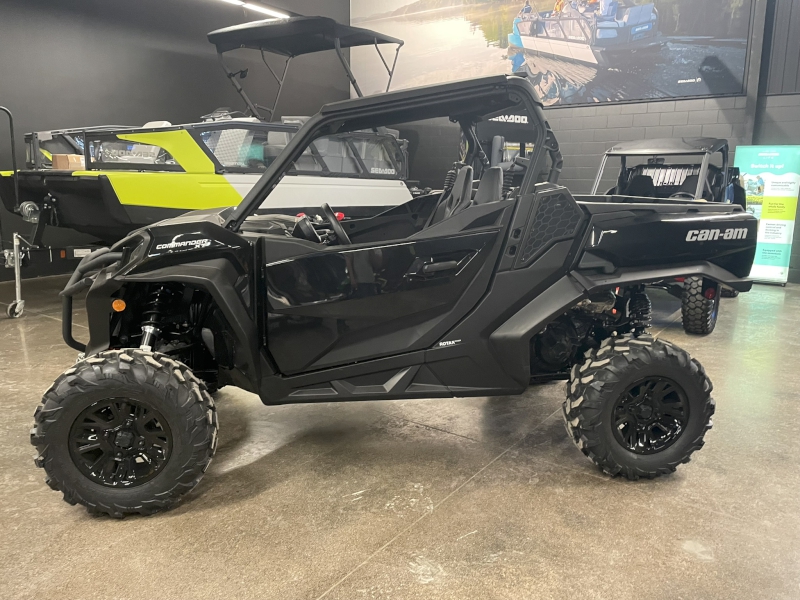 ATV & Utility Vehicles  2025 CAN-AM COMMANDER XT 1000R SIDE BY SIDE Photo